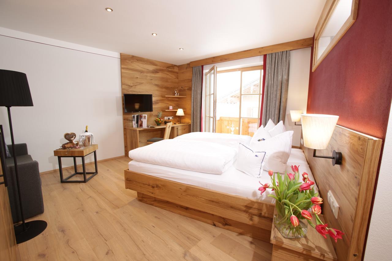 Postgasthof, Hotel Rote-Wand バイリッシュツェル エクステリア 写真