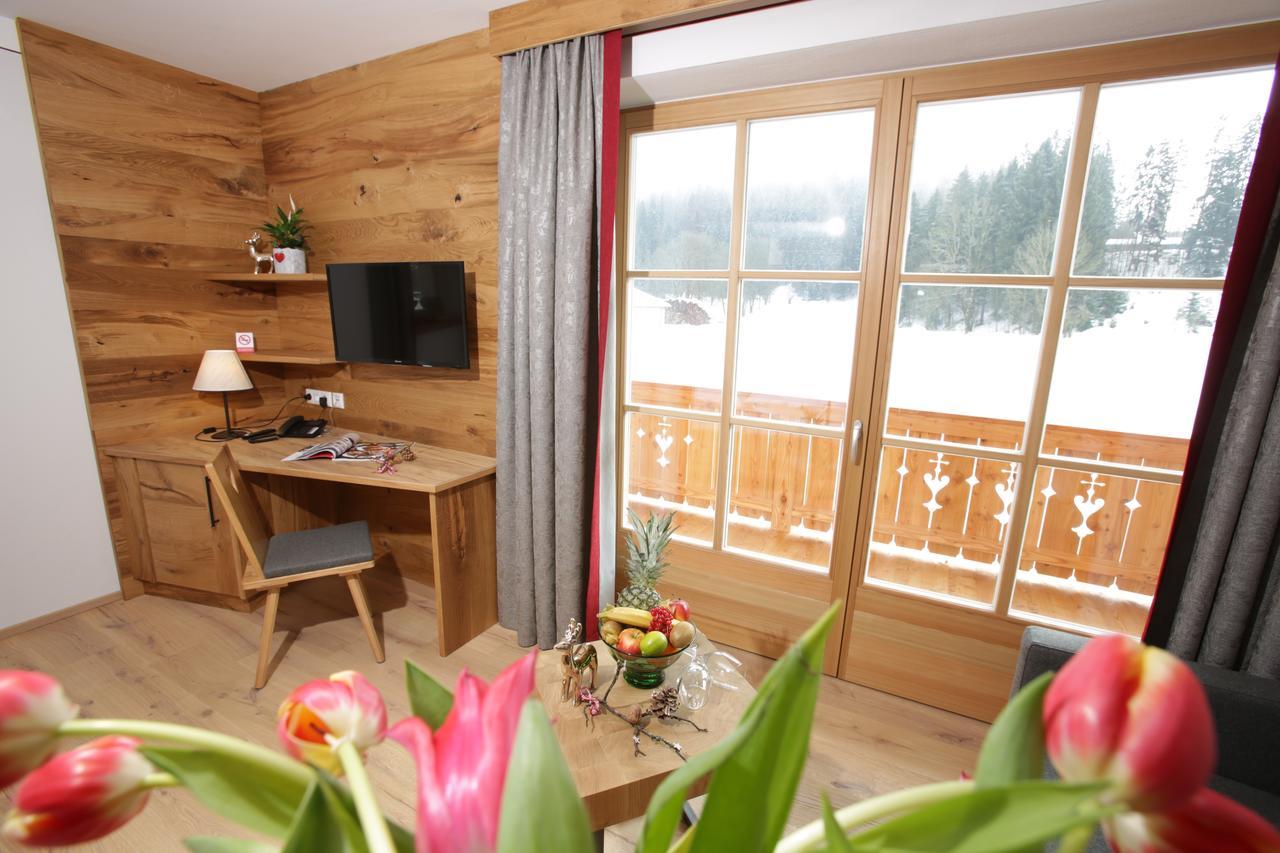 Postgasthof, Hotel Rote-Wand バイリッシュツェル エクステリア 写真