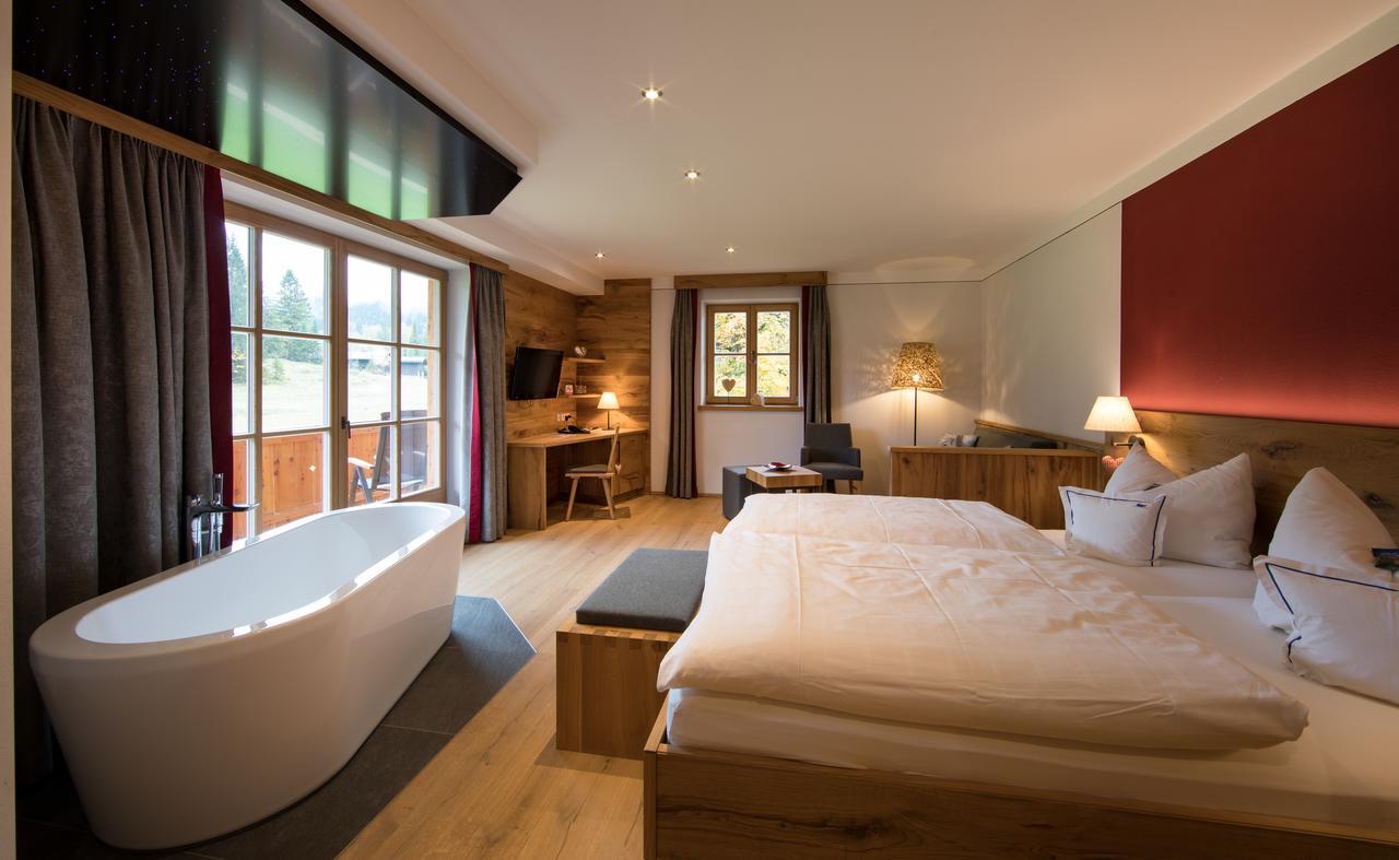 Postgasthof, Hotel Rote-Wand バイリッシュツェル エクステリア 写真
