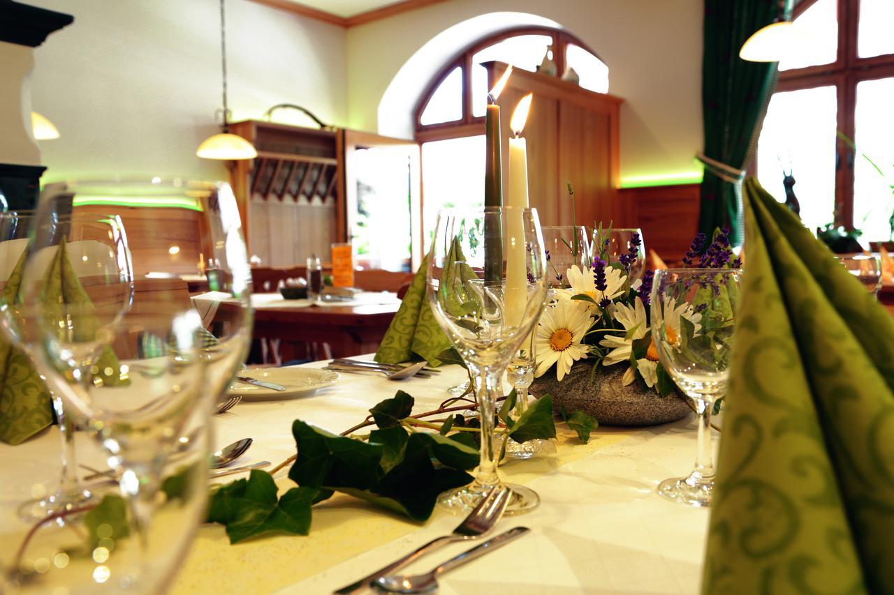 Postgasthof, Hotel Rote-Wand バイリッシュツェル エクステリア 写真